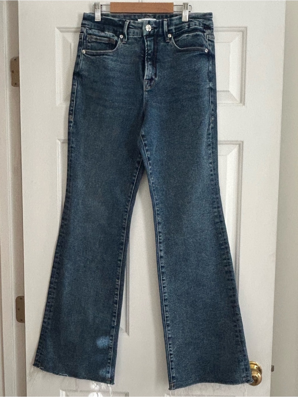 Good American Good Flare frayed hem Jean size 10 / 30